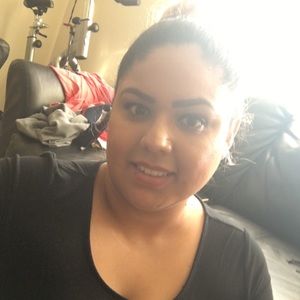 Meet your Posher, Vicky